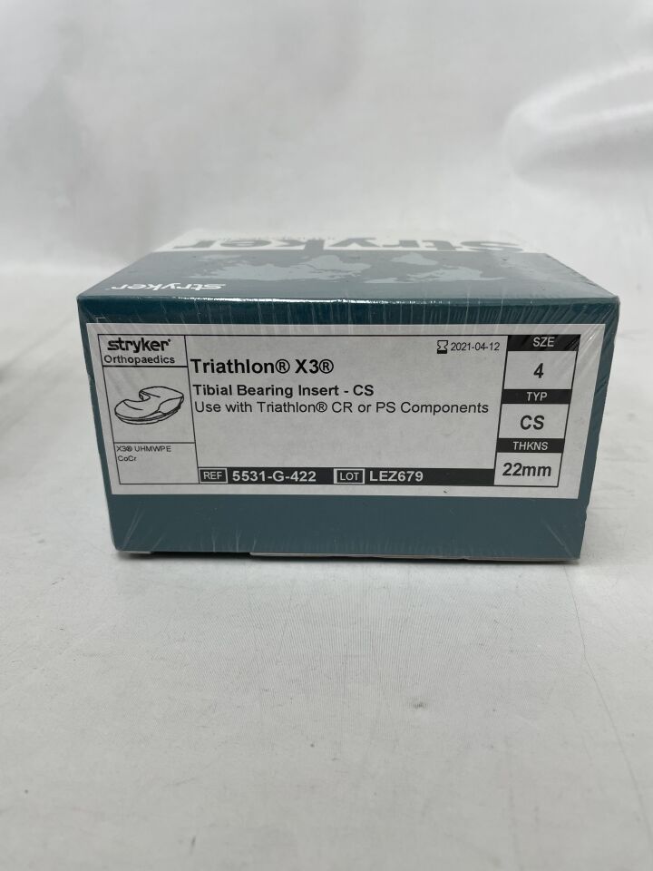 5531-G-422 - STRYKER - Triathlon X3 Tibial Bearing Insert-CS Size: 4, 22mm, (BX/1) - ( Expiry Date: 2021-04-12 )