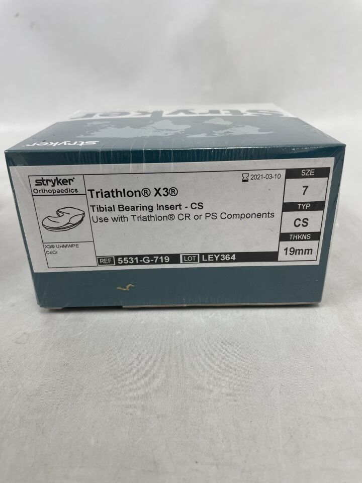 5531-G-719 - STRYKER - Triathlon X3 Tibial Bearing Insert-CS Size: 7, 19mm, (BX/1) - ( Expiry Date: 2021-03-10 )