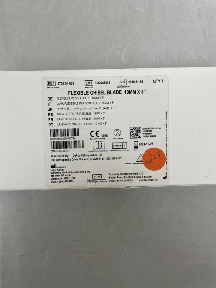2709-04-023 - DEPUY - Symmetry Flexible Chisel Blade 10mm x 5", (BX/1) - ( Expiry Date: 2024-10-27 )
