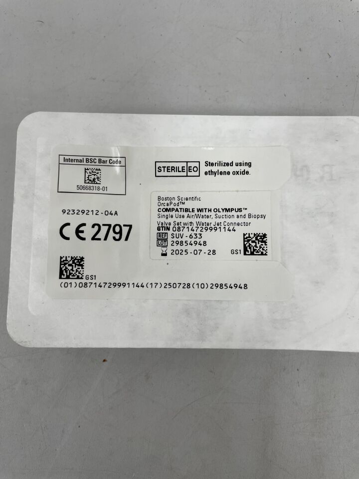 SUV-633 - BOSTON SCIENTIFIC - OrcaPod, conjunto de válvula de aire/agua, succión y biopsia con conector de chorro de agua (unidad) - (Fecha de caducidad: 28/07/2025)