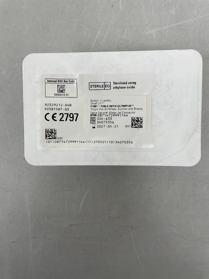 SUV-633 - BOSTON SCIENTIFIC - OrcaPod, conjunto de válvula de aire/agua, succión y biopsia con conector de chorro de agua (unidad) - (Fecha de caducidad: 21/05/2027)