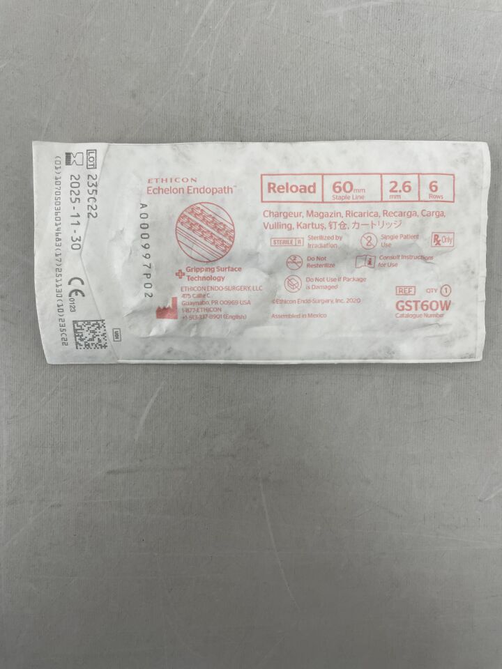 GST60W - ETHICON - Echelon Endopath 吻合器替換裝，帶抓握表面技術，白色，2.6 毫米開口 x 1 毫米閉合高度，（EA）-（有效期至：2025-11-30）