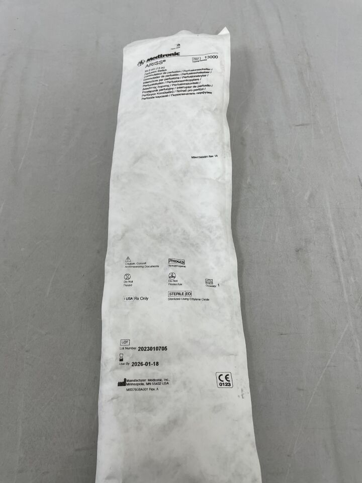 13000  -  MEDTRONIC  -  ARISS Perfusion Switch, Unequal Legs 33cm , ( EA )  -  ( Expiry Date : 2026-01-18 )