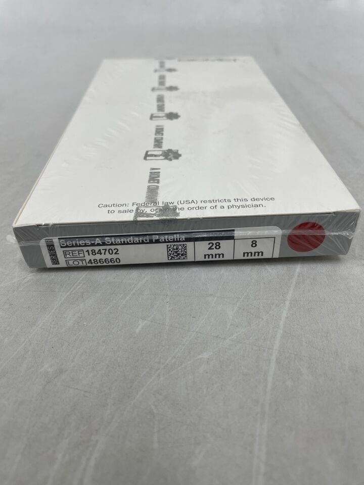 184702 - BIOMET - Series-A Standard Patella, 28 x 8mm, (BX/1) - ( Expiry Date: 2024-02-15 )