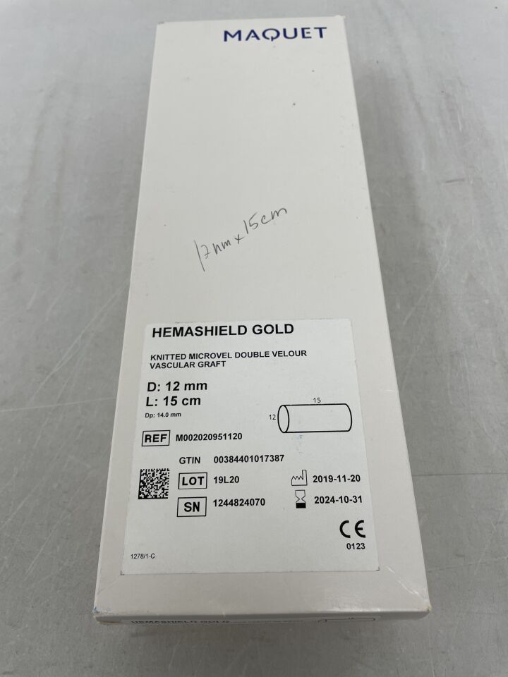 M002020951120 - MAQUET - Hemashield Gold Knitted Vascular Graft, 12mm x 15cm, (BX/1) - ( Expiry Date: 2024-10-31 )