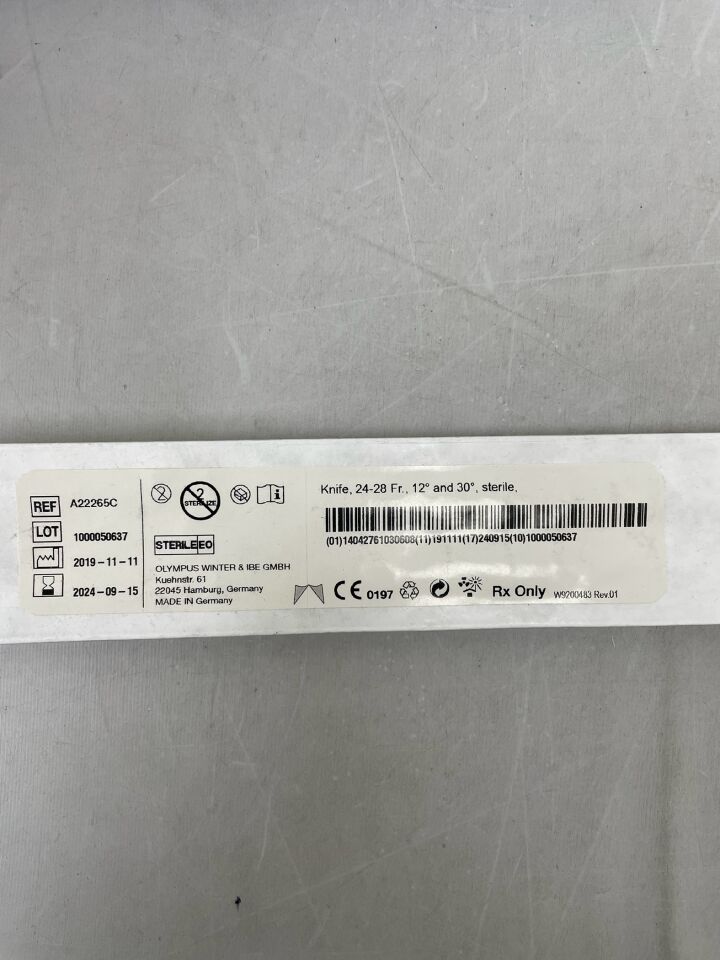 A22265C - OLYMPUS - Knife 24-28 Fr, 12 and 30 Degree, (EA) - ( Expiry Date: 2024-09-15 )