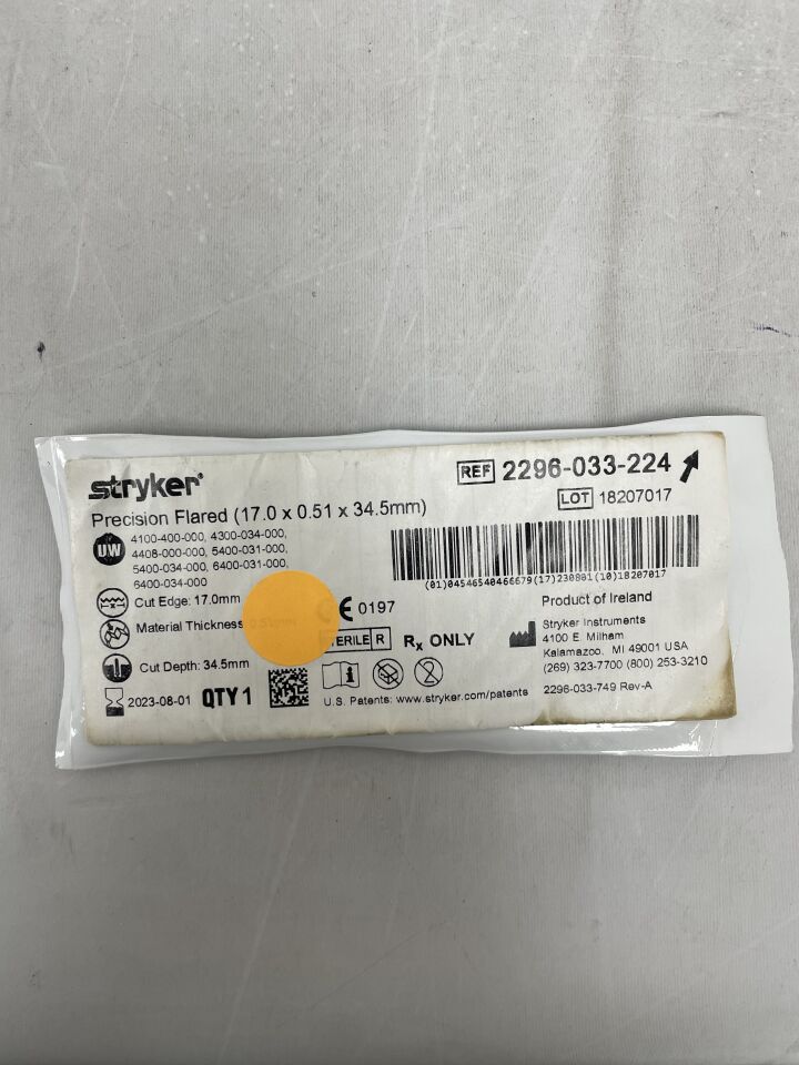 2296-033-224 - STRYKER - Oscillating/Sagittal Saw Blade, 17 mm Cut Edge, 34.5 mm Cut Depth, (EA) - ( Expiry Date: 2023-08-01 )