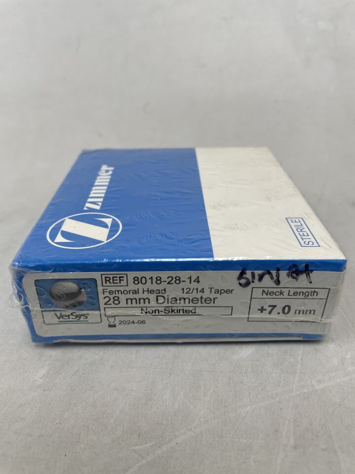 8018-28-14 - ZIMMER - VerSys Hip System Femoral Head 12/14 Taper, 28mm Diameter Non-Skirted, (BX/1) - ( Expiry Date: 2024-06-01 )