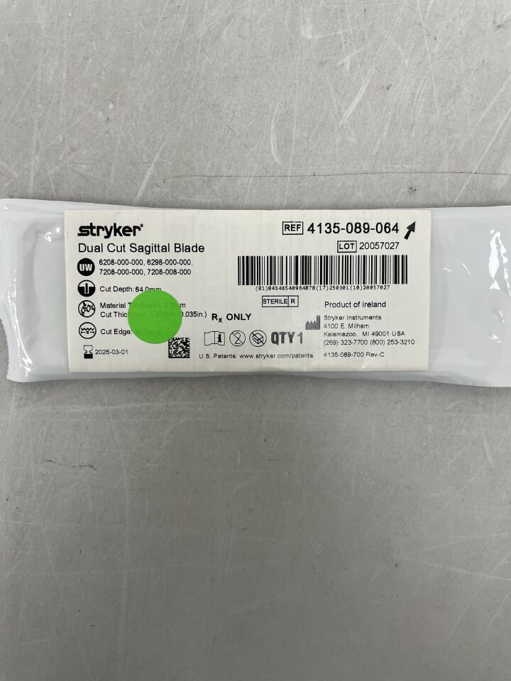 4135-089-064 - STRYKER - Dual-Cut Sagittal Blade, 35mm x 64mm x 0.89mm, (EA) - ( Expiry Date: 2025-03-01 )