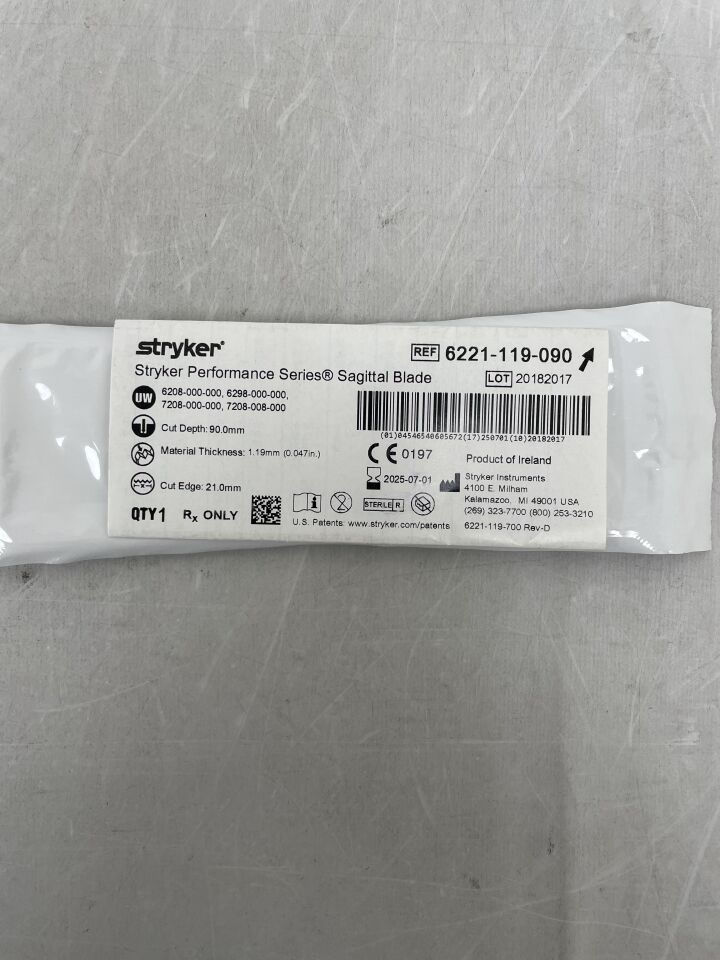 6221-119-090 - STRYKER - System 6 Sagittal Blade: 21mm x 90mm x 1.19mm, (EA) - ( Expiry Date: 2025-07-01 )
