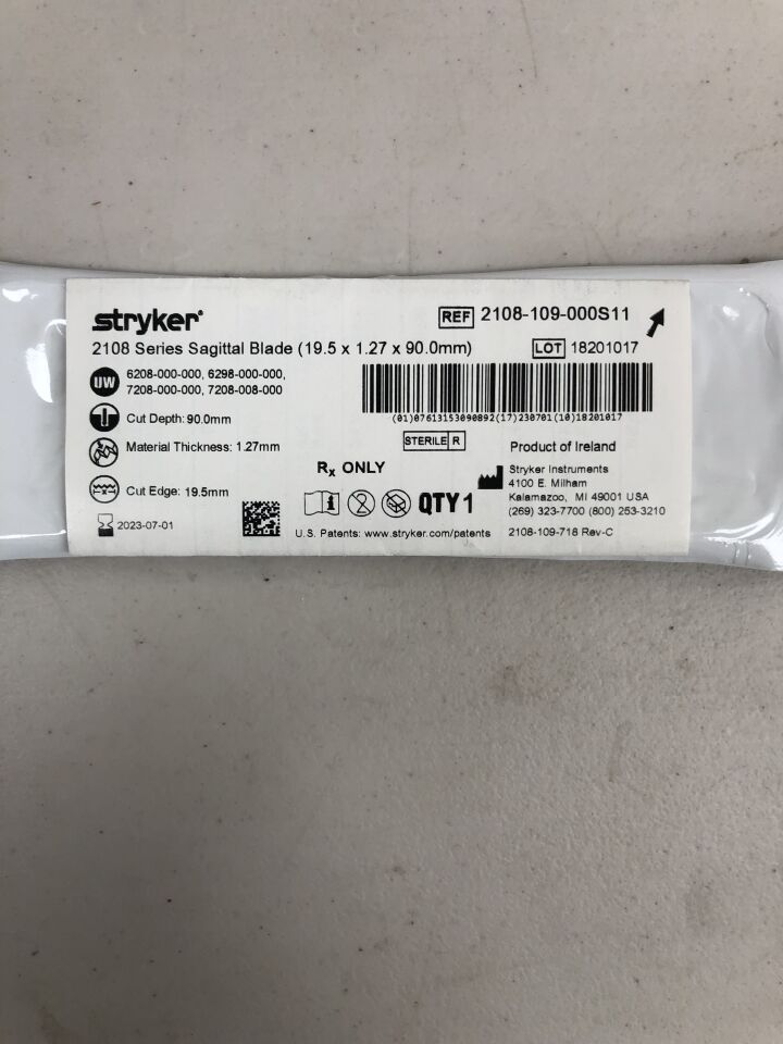 2108-109-000S11 - STRYKER - heavy duty sagittal blade 19.5mm x 90mm x 1.27mm, (EA) - ( Expiry Date: 2023-07-01 )