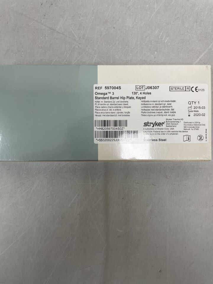 597004S - STRYKER - Omega3 Keyed Hip Plate, Standard Barrel 4H / 130 Degree / 79mm, () - ( Expiry Date:  )