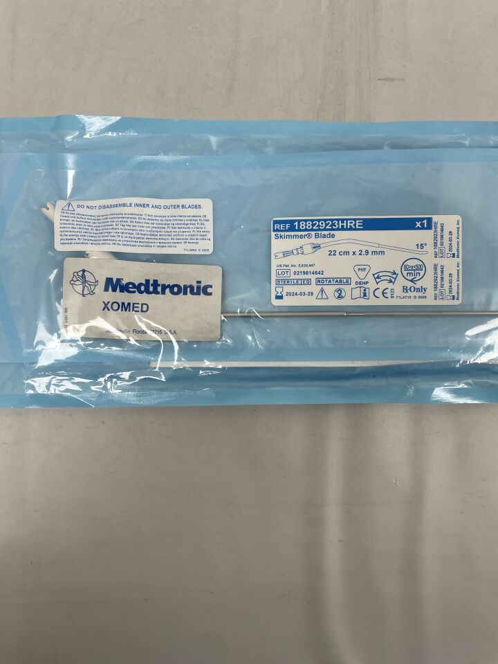 1882923HRE - MEDTRONIC - 2.9mm Rotatable Skimmer Angle-Tip Blade: 22cm, () - ( Expiry Date:  )