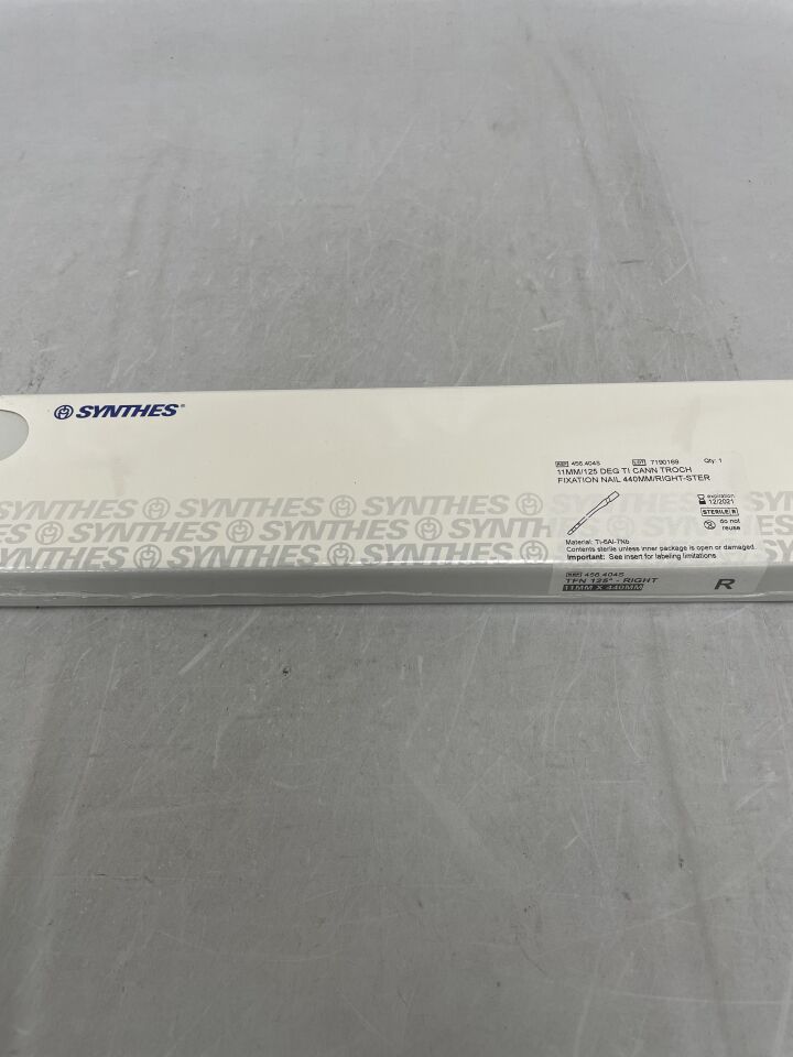 456.404S - SYNTHES - Titanium Alloy Right Cannulated Trochanteric Fixation Nail, 11 x 440mm, () - ( Expiry Date:  )