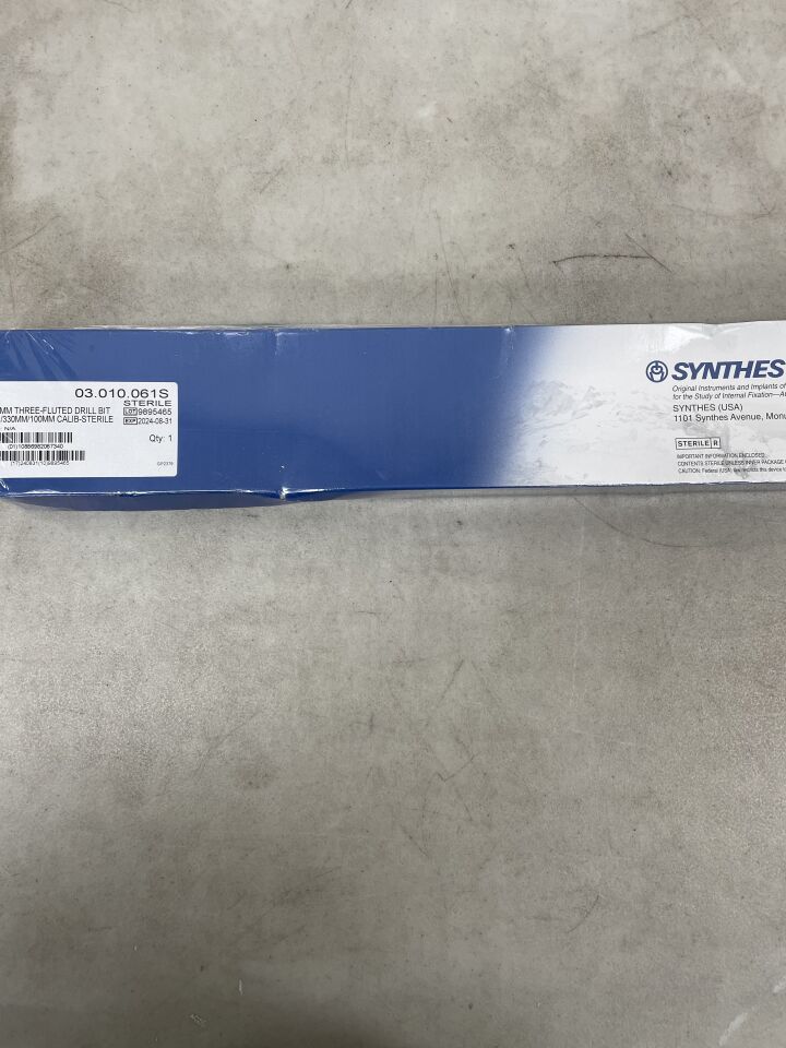 03.010.061S - SYNTHES - 4.2mm Three-Fluted Drill Bit QC/330m/100mm, (BX/1) - ( Expiry Date: 2024-08-31 )