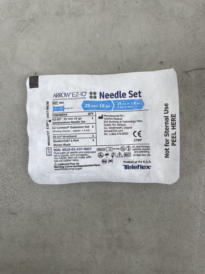9001 - TELEFLEX - Arrow EZ-IO 針頭 + 穩定器套裝 25mm x 15G，（EA）-（有效期至：2027-04-30）