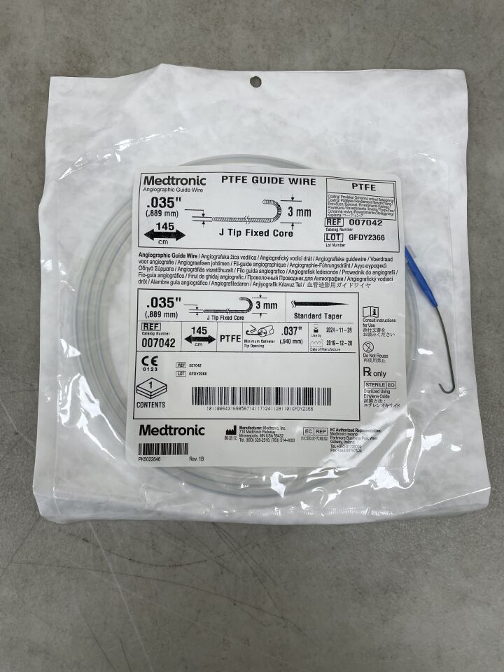 007042 - MEDTRONIC - Angiographic PTFE Guide Wire, Fixed Core 0.035" x 145cm, J Tip, () - ( Expiry Date: 2024-11-28 )
