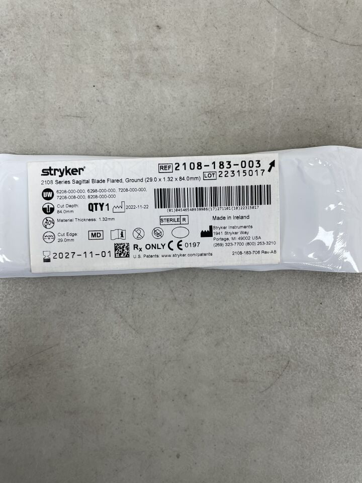 2108-183-003  -  STRYKER  -  Special Sagittal Saw Blade, 1.32 mm Thickness, 29 mm Cut Edge , ( EA )  -  ( Expiry Date : 2027-11-01 )
