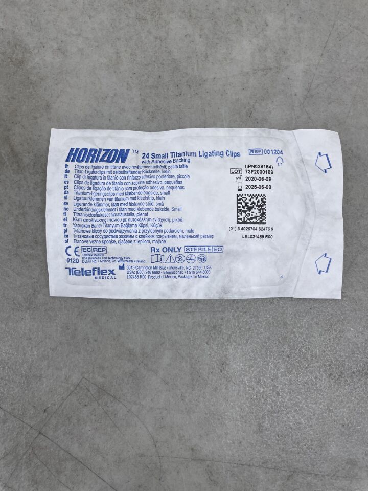 001204 - TELEFLEX - Weck Horizon Titanium Ligating Clips: Small, 24/600 Clips, () - ( Expiry Date: 2025-06-08 )