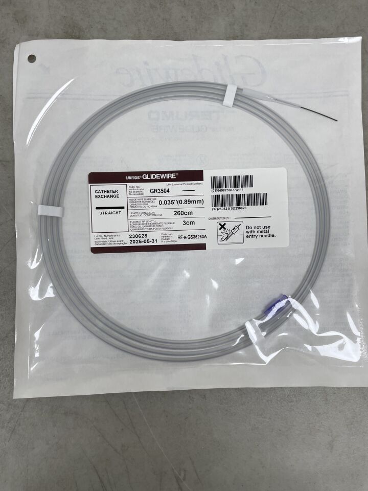 GR3504 - TERUMO - Radifocus Glidewire - Straight - .035" x 260cm x 3cm
, () - ( Expiry Date: 2025-05-31 )