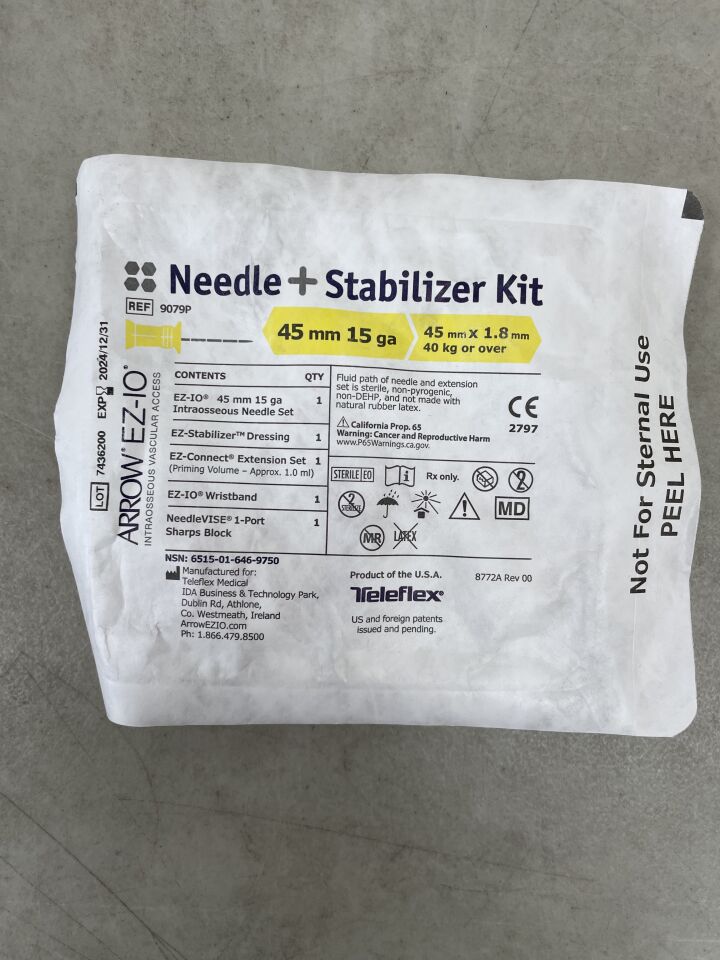 9079P - TELEFLEX - Arrow EZ-IO Needle + Stabilizer Kit 45mm x 15G, () - ( Expiry Date: 2024-12-31 )