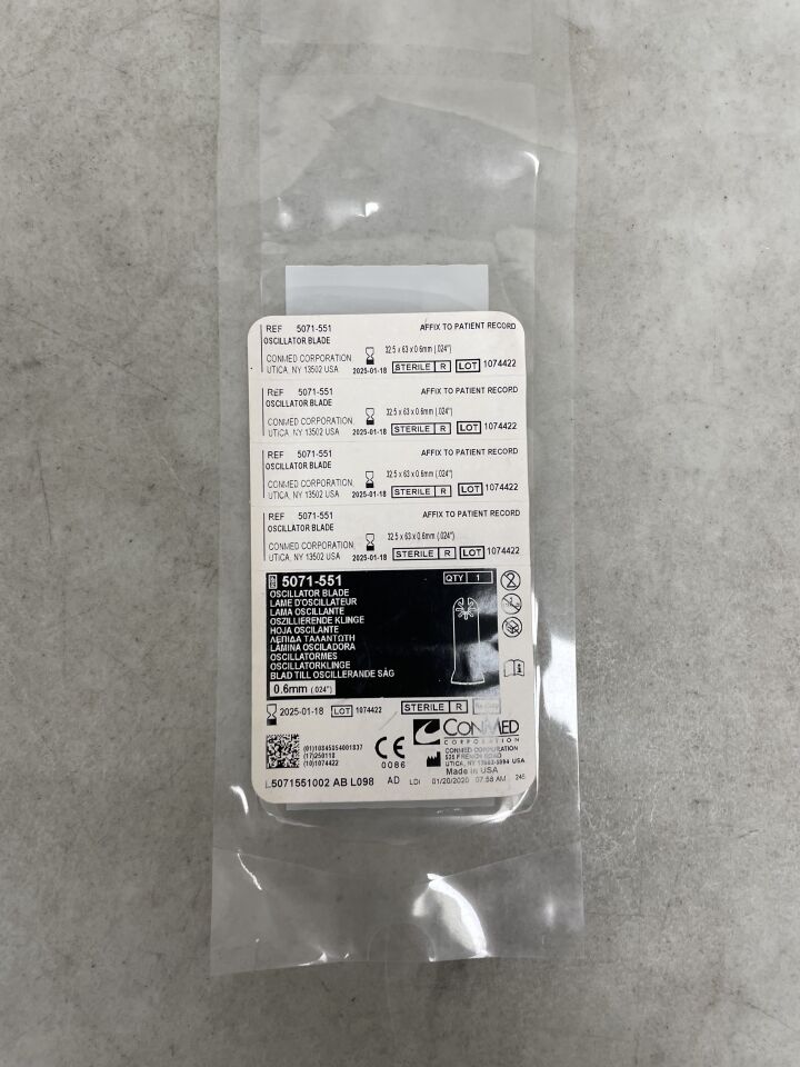 5071-551 - CONMED - Large Bone Oscillating Blade 32.5mm x 63mm x 0.6mm, (EA) - ( Expiry Date: 2025-01-18 )