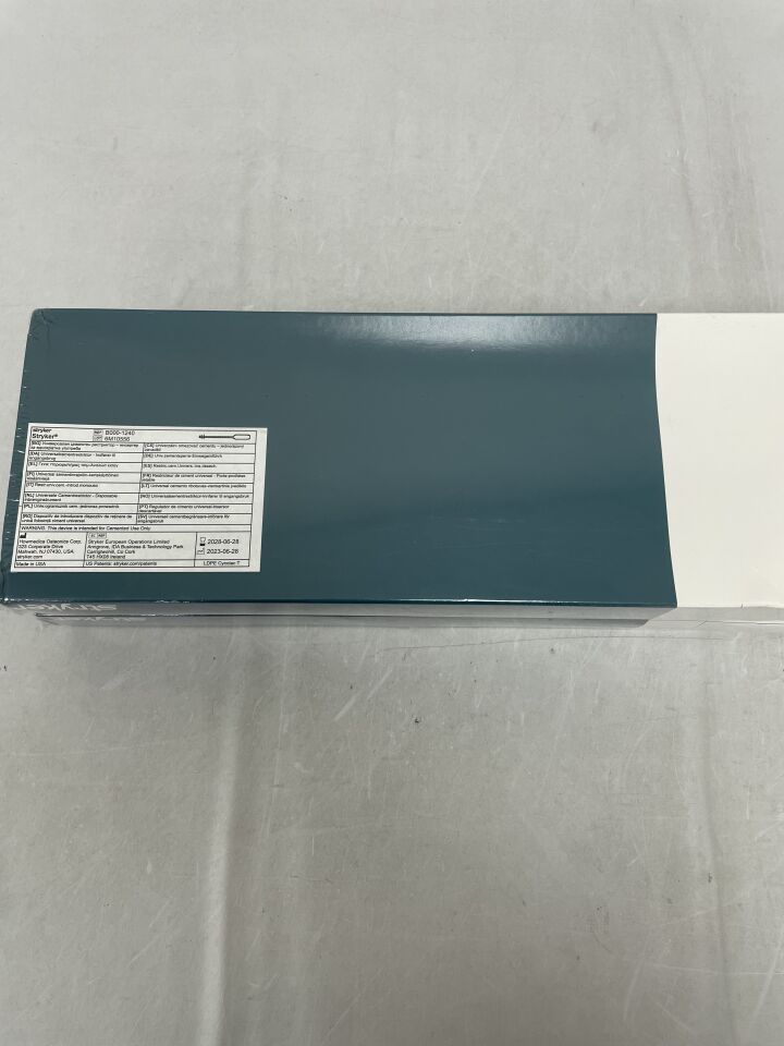 B000-1240  -  STRYKER  -  Universal Cement Restrictor, Medium , ( BX/1 )  -  ( Expiry Date : 2028-06-28 )