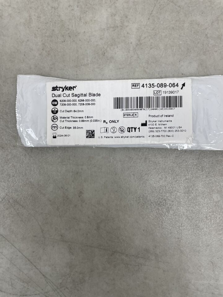 4135-089-064 - STRYKER - Dual-Cut Sagittal Blade, 35mm x 64mm x 0.89mm, (EA) - ( Expiry Date: 2024-06-01 )
