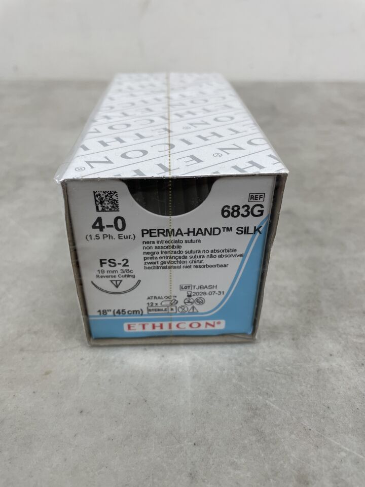683G - ETHICON - Perma-Hand 不可吸收編織絲線，4-0 號，18 吋長，FS-2 針，（盒/12）-（有效期至：2028-07-31）