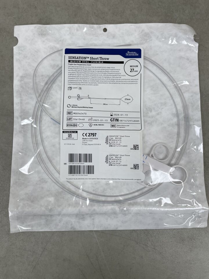 6267 - BOSTON SCIENTIFIC - Caja Sensation de tiro corto, mediana, ancho de bucle de 27 mm, longitud de 240 cm, (unidad) - (Fecha de caducidad: 13/01/2028)