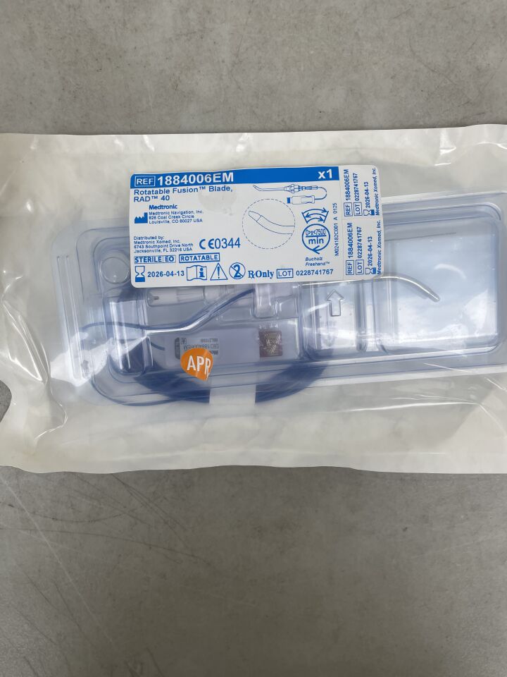 1884006EM  -  MEDTRONIC  -  4.0mm RAD 40 Curved Rotatable Blade with Automated EM Tracking , ( EA )  -  ( Expiry Date : 2026-04-13 )