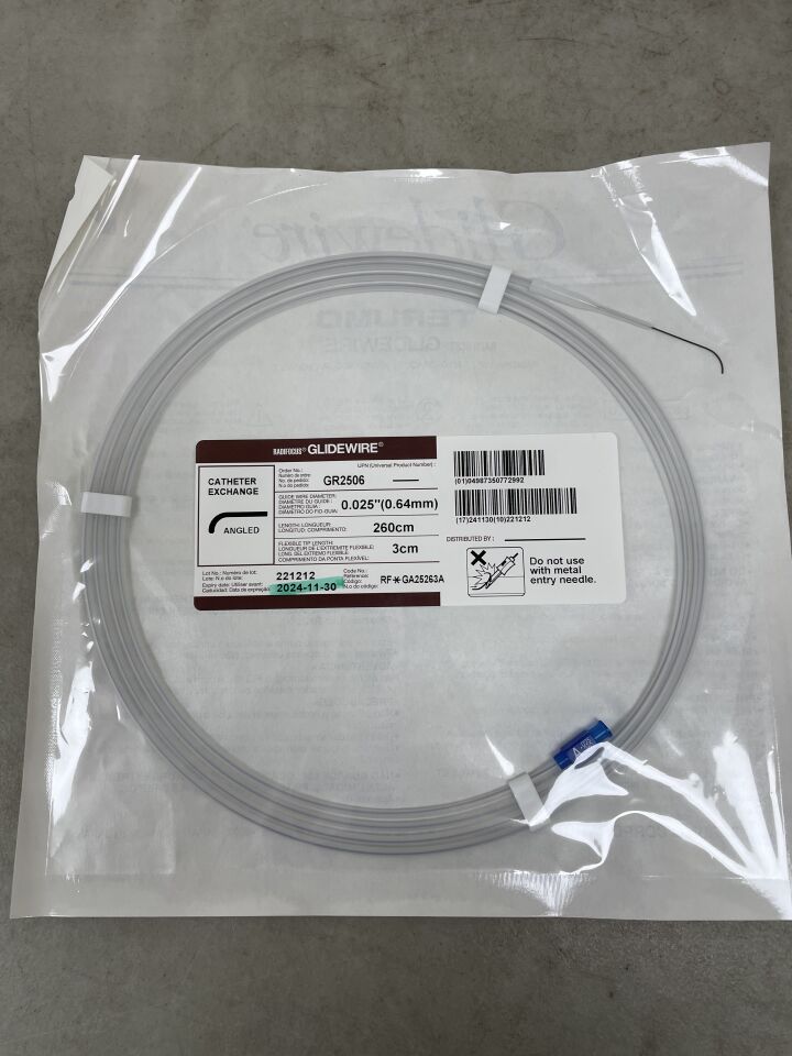 GR2506 - TERUMO - Glidewire Catheter Exchange Angled, 260cm, (EA) - ( Expiry Date: 2024-11-30 )