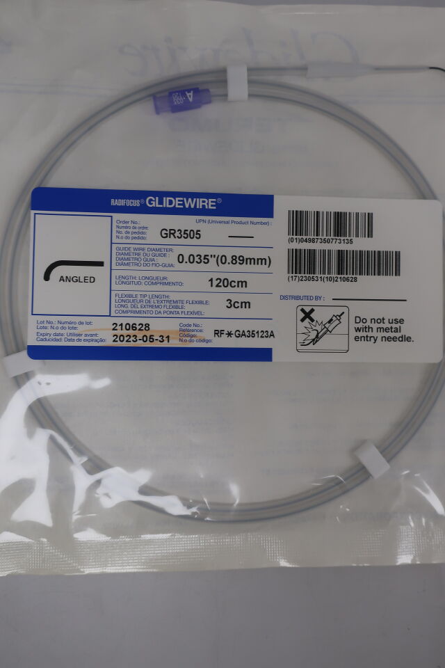 GR3505 - TERUMO - RADIFOCUS GLIDEWIRE ADVANTAGE Guidewire, angled, 0.035inch, 120cm length, 3cm flexible tip length, (EA) - ( Expiry Date: 2024-10-31 )