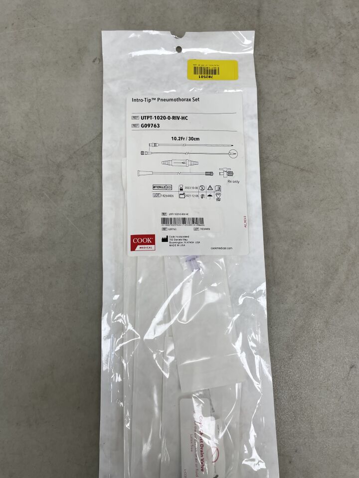 G09763 - COOK - Intro-Tip Pneumothorax Set - 10.2Fr x 30cm, (EA) - ( Expiry Date: 2023-10-08 )