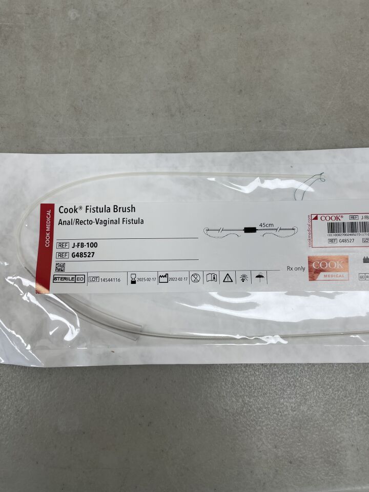 G48527 - COOK - Fistula Brush, 46 cm Length, (EA) - ( Expiry Date: 2025-02-17 )
