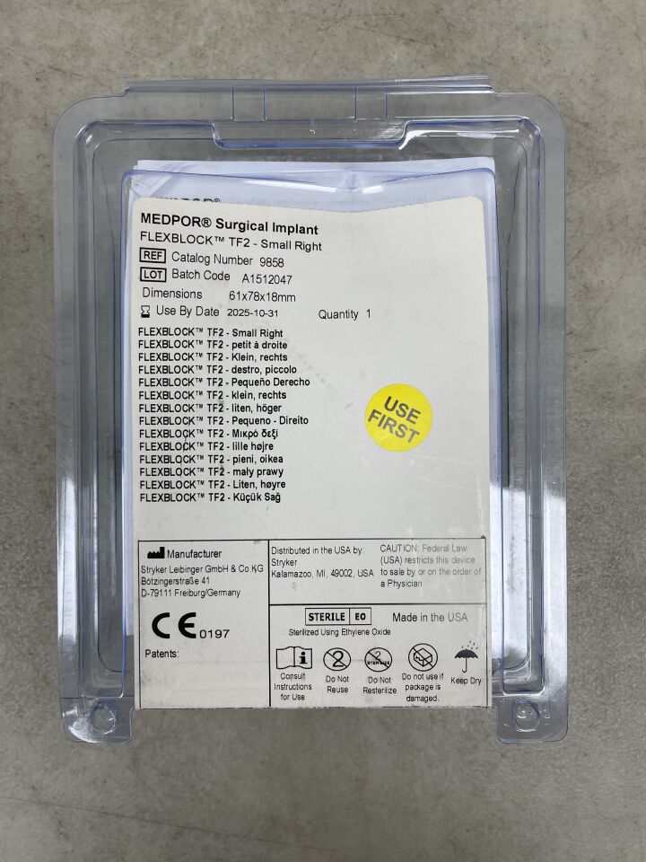9858 - STRYKER - Medpor FLEXBLOCK TF2, Size - Small, Right, 61 x 78 x 18mm, (EA) - ( Expiry Date: 2025-10-31 )