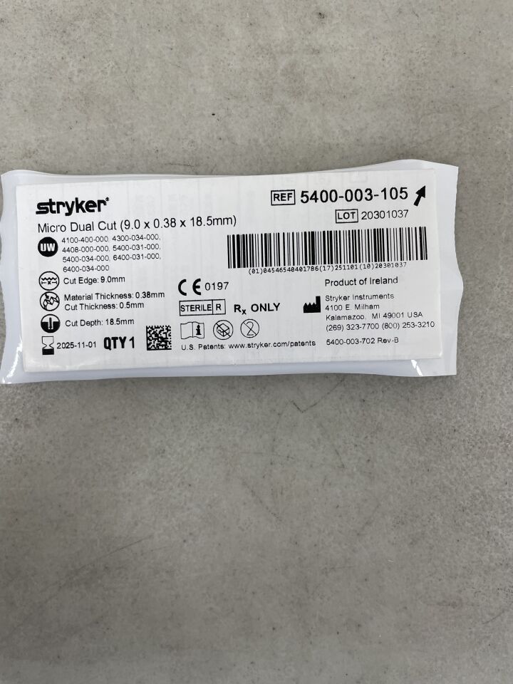 5400-003-105 - STRYKER - Micro Dual Cut Sagittal Saw Blade 9mm x 18.5mm x 0.38mm, (EA) - ( Expiry Date: 2025-11-01 )