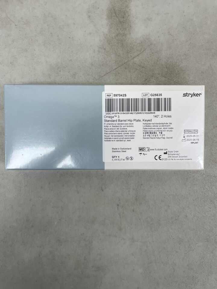 597042S - STRYKER - Omega3 Keyed Hip Plate, Standard Barrel 2H / 140° / 47mm, (BX/1) - ( Expiry Date: 2025-05-31 )