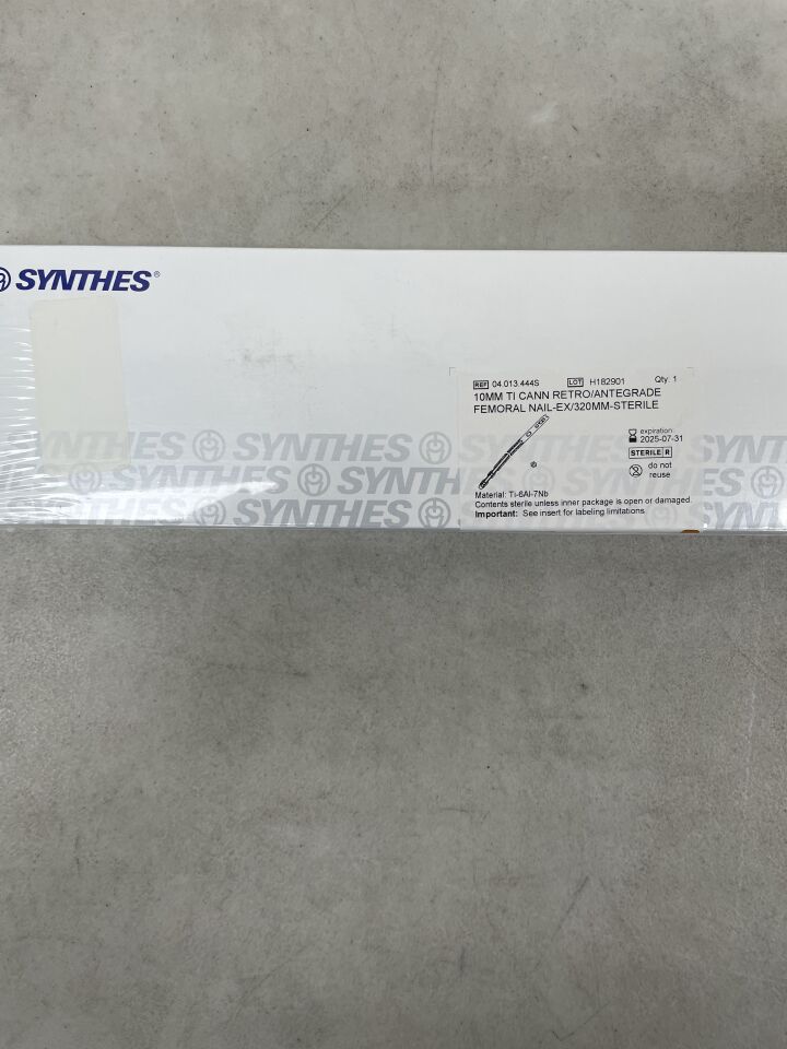 04.013.444S - SYNTHES - Cannulated Expert Retrograde/Antegrade Femoral Nail, Green, 10 dia. x 320 mm Length, Sterile, (BX/1) - ( Expiry Date: 2025-07-31 )