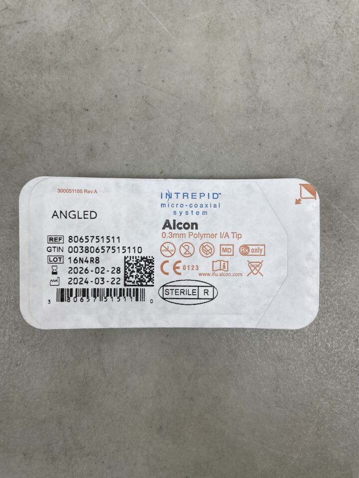 8065751511 - ALCON - Punta de polímero intrepid de 0,3 mm, curvada a 35° (unidad) - (Fecha de caducidad: 28/02/2026)