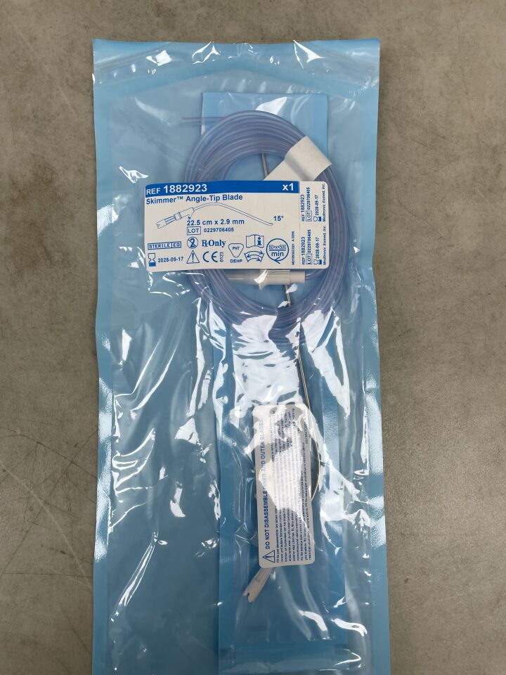 1882923  -  MEDTRONIC  -  2.9mm skimmer angled-tip blade: 22.5cm , ( EA )  -  ( Expiry Date : 2028-09-17 )