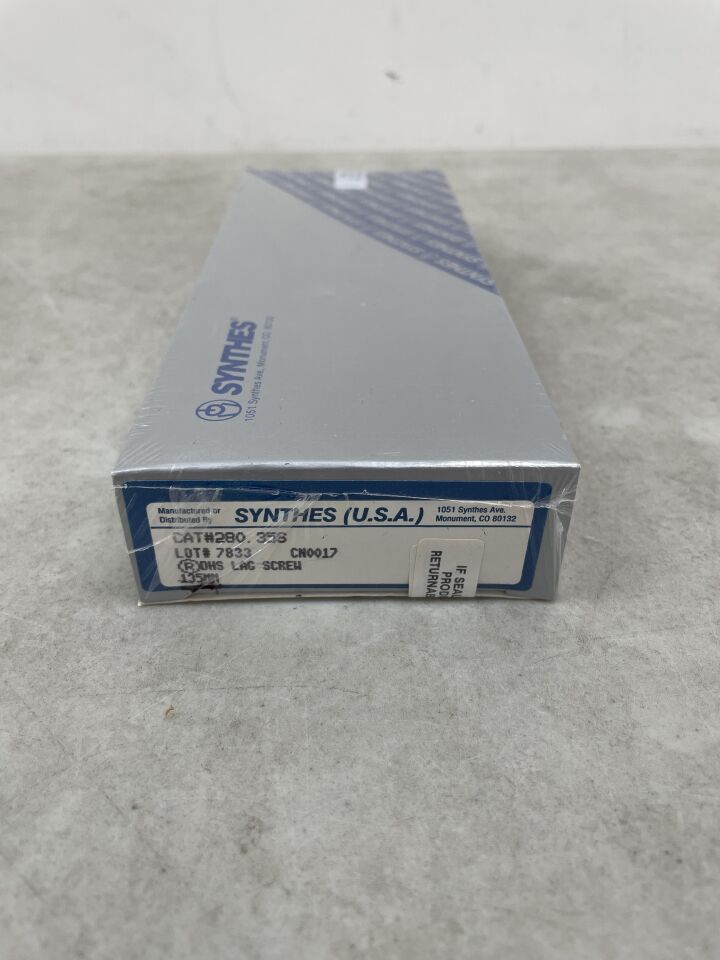280.35S - SYNTHES - DHS/DCS Lag Screw 12.7mm x 135mm, (BX/1) - ( Expiry Date: 2099-12-31 )