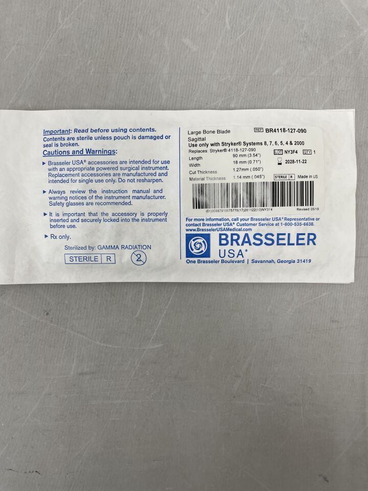 BR4118-127-090 - BRASSELER - Hoja de hueso grande sagital, 90 x 18 mm, (unidad) - (Fecha de caducidad: 22/11/2028)