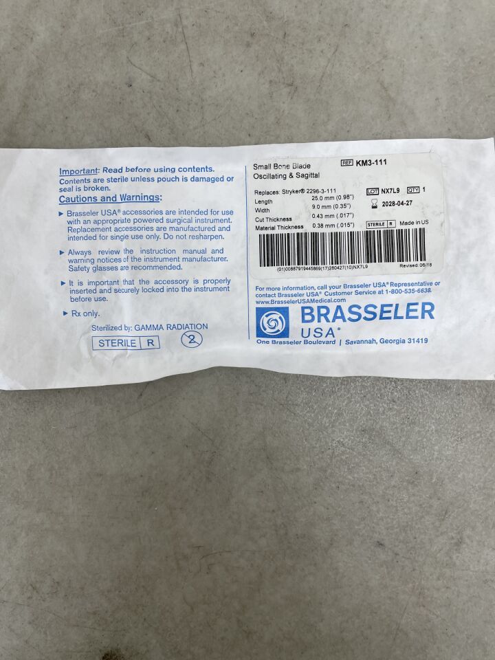 KM3-111 - BRASSELER - Hoja pequeña para hueso, oscilante y sagital, 25 x 9 mm, (unidad) - (Fecha de caducidad: 27/04/2028)