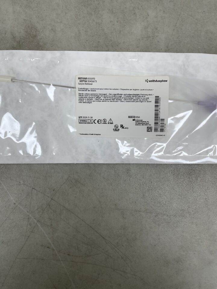 013593 - SMITH & NEPHEW - Suture Retriever, () - ( Expiry Date: 2024-11-30 )