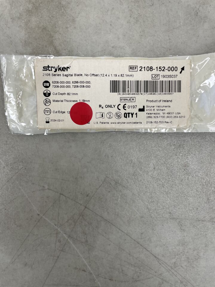 2108-152-000 - STRYKER - Heavy Duty Thick Diamond Tooth Design Sagittal Saw Blade,, (EA) - ( Expiry Date: 2024-02-01 )