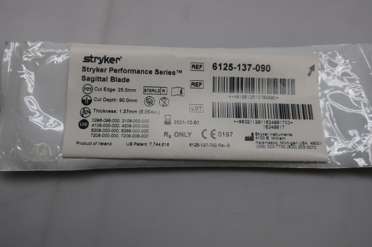 6125-137-090 - STRYKER - Performance series, Sagittal Saw Blade, 90 L x 25 mm W, 1.37 mm Cut Thickness, Aggressive Cut, (EA) - ( Expiry Date: 2024-05-01 )