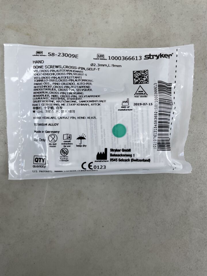 58-23009E  -  STRYKER  -  Titanium Self-Tapping Bone Screw, 2.3 dia. x 9 mm Length , ( EA )  -  ( Expiry Date : 2099-12-31 )