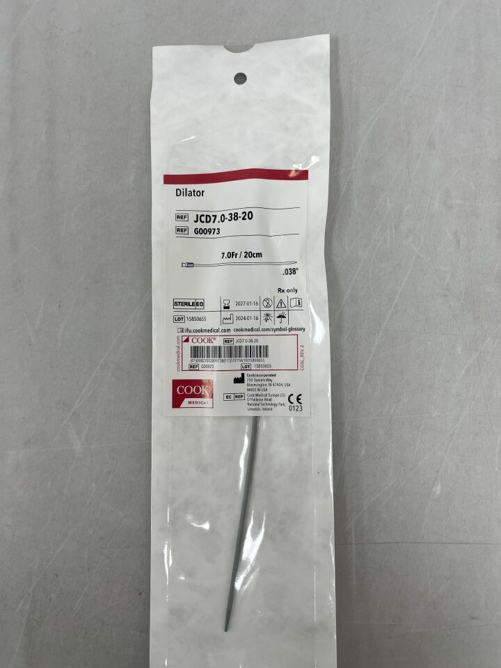 G00973 - COOK - Standard Dilator 7F x 20cm, 0.038", (EA) - ( Expiry Date: 2027-01-16 )