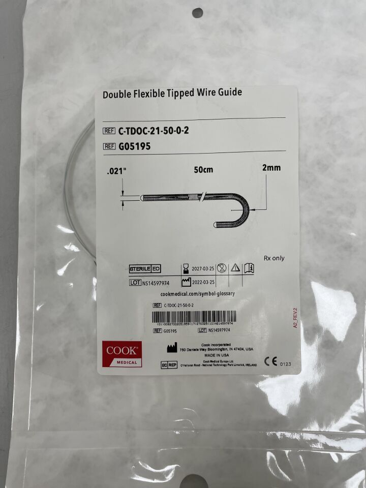 G05195 - COOK - Guía de alambre con punta flexible doble: 0,021" x 50 cm, 2 mm (unidad) - (Fecha de caducidad: 25/03/2027)